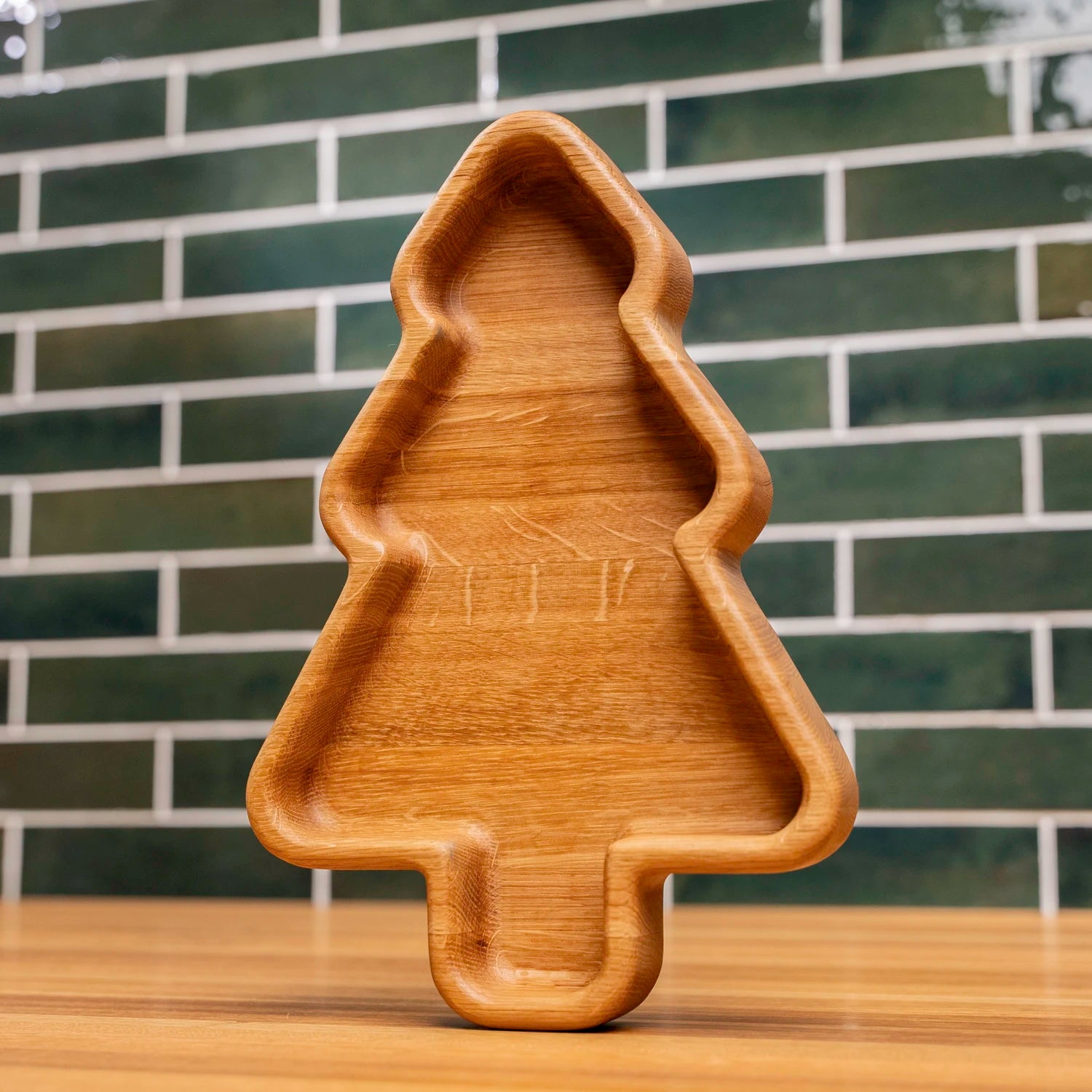 https://www.laurelmercantile.com/cdn/shop/files/White-Oak-Christmas-Charcuterie-Board-Small-00008_1800x1800.webp?v=1697834086